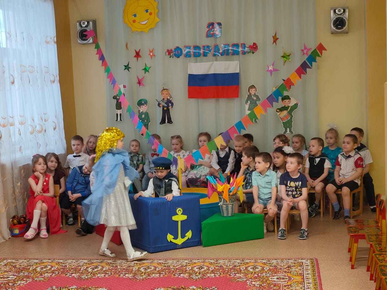 девочки в детском саду 